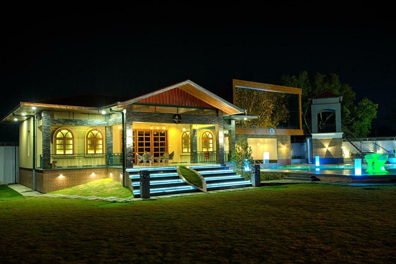Four Vedas Hotel & Resort Siliguri Exterior foto